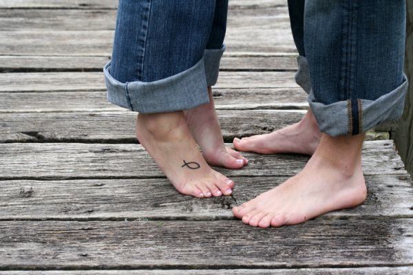 tatuajes-en-el-empeine-pez-istock